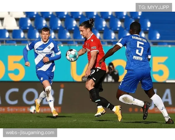 达姆施塔特右路核心杜克施重伤,影响球队反击体系 达姆施塔特右路核心杜克施重伤,影响球队反击体系