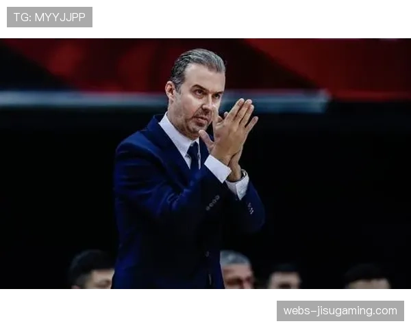 朗斯主帅萨热打造的防守体系成为成功基石