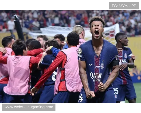 巴黎圣日耳曼2-1巴黎FC，登贝莱制胜球