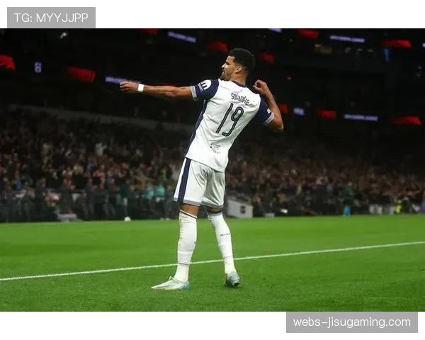 热刺2-2伯恩利,范德芬首开纪录难敌主队顽强反击 热刺2-2伯恩利,范德芬首开纪录难敌主队顽强反击