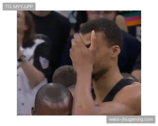 伤愈归来,雷恩边锋多库替补登场完成助攻后激动落泪 伤愈归来,雷恩边锋多库替补登场完成助攻后激动落泪